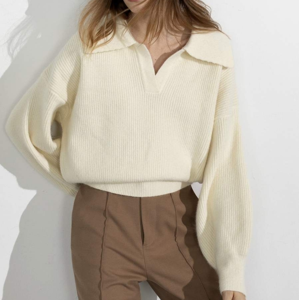 NWT J.ing Henrietta Ivory Collared Sweater
S/M